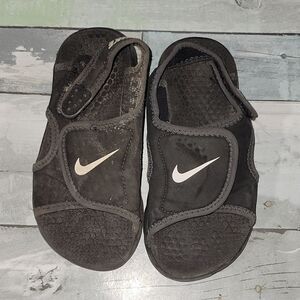 Black Nike Sandals sz 11C